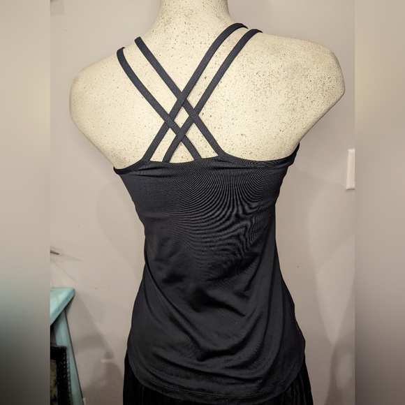 Merrell Women's black strappy active tank Size M - Picture 5 of 8